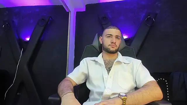 MaximusDick1  online show from September 2025 05:07:01 AM