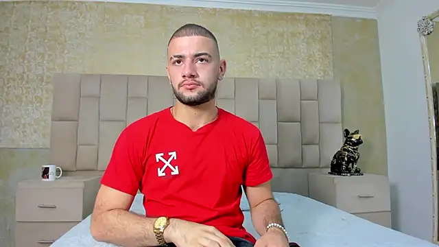 MaximusDick1  online show from November 2025 03:44:01 AM