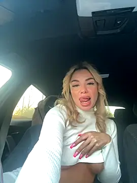 Gabriella Hot  online show from October 2025 01:05:01 AM