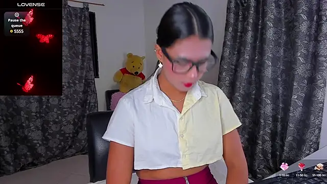 Laura-mayer online show from December 2024 03:56:02 AM