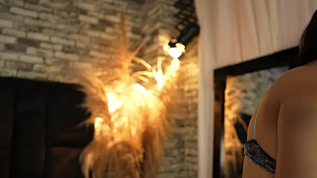 ariadna milano online show from April 2026 12:56:01 PM