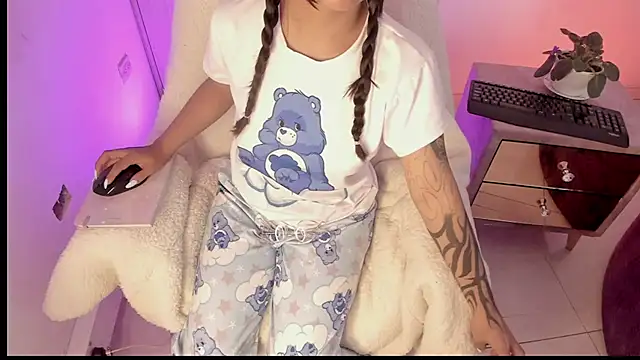 sofi soft  online show from August 2026 01:03:02 AM