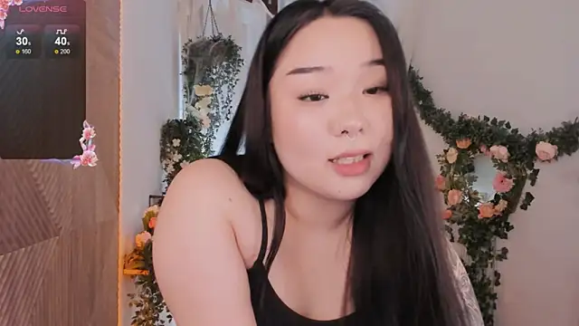 Snapshot of mei_honey_ chatting on January 2025 01:40:01 PM mei honey  online show from January 2025 01:40:01 PM