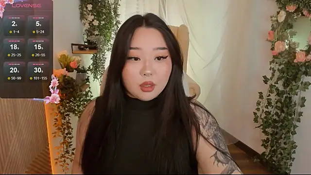Snapshot of mei_honey_ chatting on January 2025 01:52:01 PM mei honey  online show from January 2025 01:52:01 PM