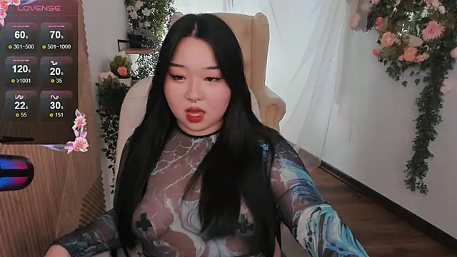 Snapshot of mei_honey_ chatting on March 2025 05:50:01 PM mei honey  online show from March 2025 05:50:01 PM