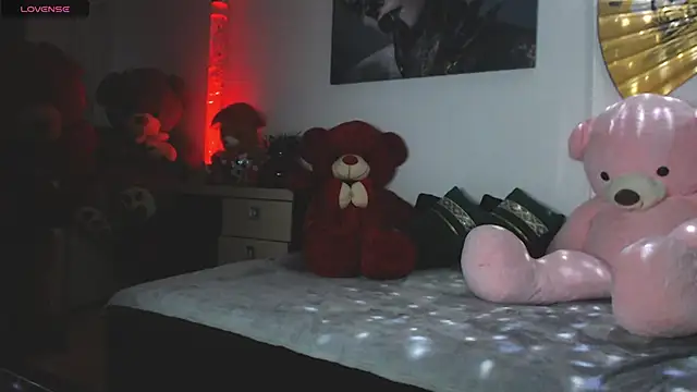 EvelynAisha online show from February 2025 02:45:01 PM