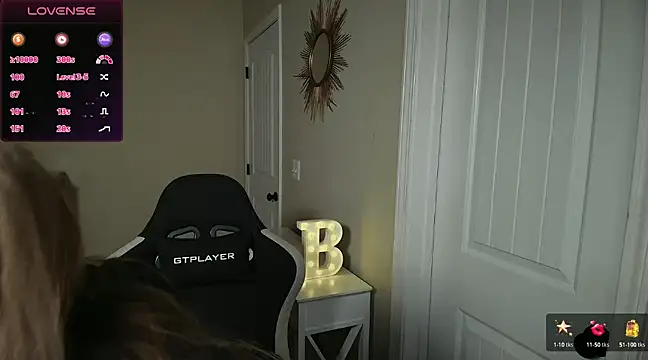 Snapshot of Brooklyn_Bee chatting on March 2025 04:18:01 AM Brooklyn Bee online show from March 2025 04:18:01 AM