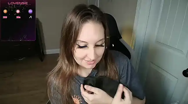 Snapshot of Brooklyn_Bee chatting on March 2025 06:31:01 AM Brooklyn Bee online show from March 2025 06:31:01 AM