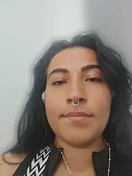 Pauilina online show from May 2026 03:08:01 PM