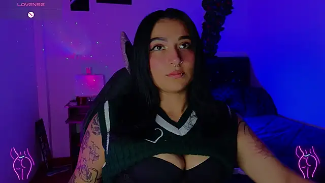 Pauilina online show from March 2026 07:10:02 PM