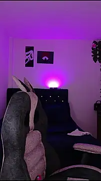 Pauilina online show from May 2026 06:00:01 PM