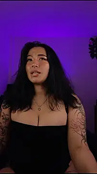 Pauilina online show from April 2026 05:39:01 PM