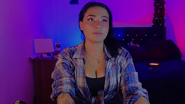 Pauilina online show from March 2026 02:07:02 PM