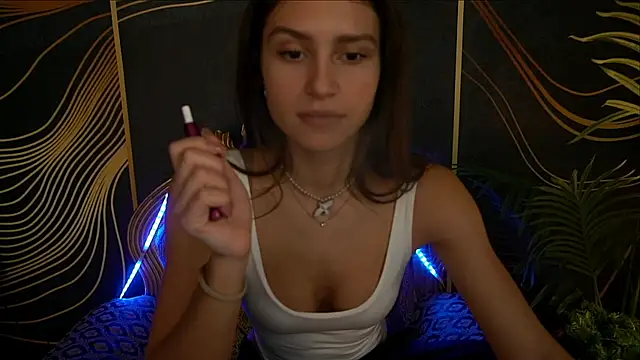 Snapshot of ValeryRoyale chatting on January 2025 05:42:02 PM ValeryRoyale online show from January 2025 05:42:02 PM