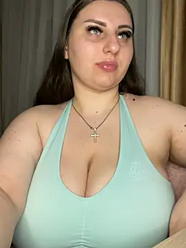 KarinaCelinne online show from April 2026 08:27:01 PM