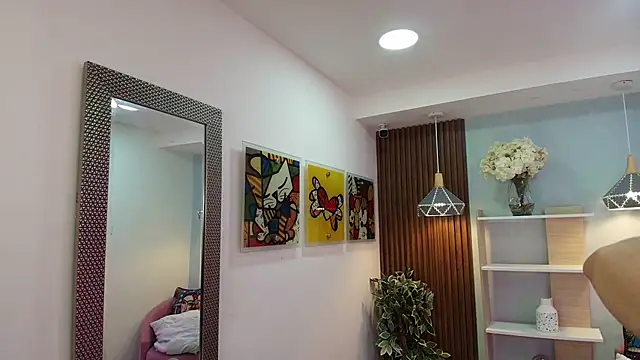 Dalila Sky online show from November 2025 06:08:01 PM