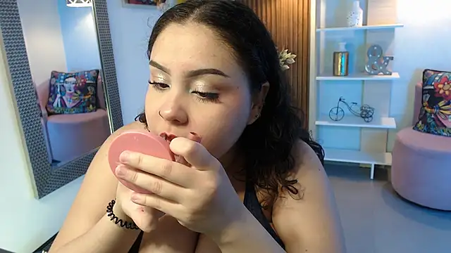 Dalila Sky online show from June 2026 06:12:02 PM