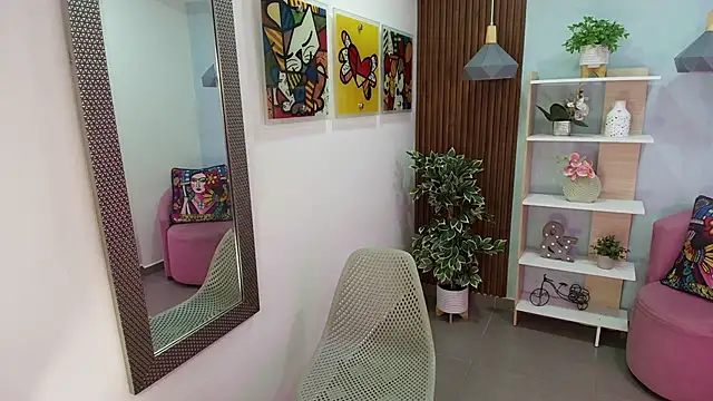 Dalila Sky online show from December 2025 11:05:01 AM