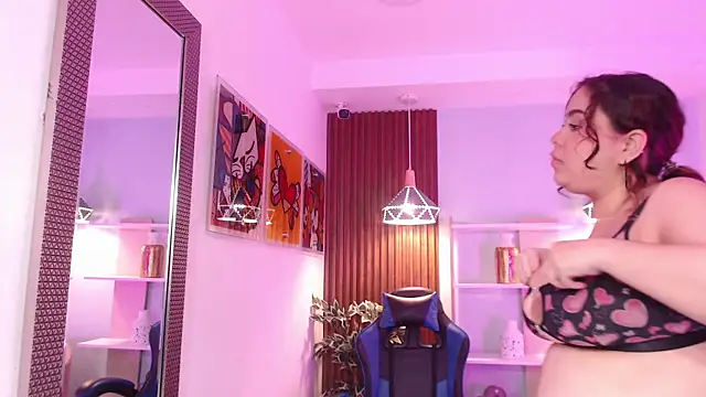 Dalila Sky online show from September 2025 06:11:01 PM