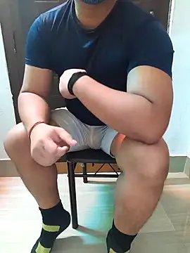Snapshot of zon_zustin chatting on October 2025 10:39:02 AM zon zustin online show from October 2025 10:39:02 AM