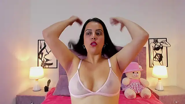 LunaSmitt online show from September 2025 03:23:02 PM