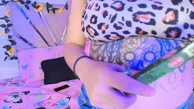 BRITHANY SPARK online show from June 2026 01:44:02 AM