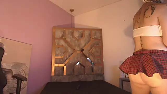 Snapshot of BRITHANY_SPARK chatting on December 2025 03:52:01 AM BRITHANY SPARK online show from December 2025 03:52:01 AM