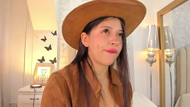 Foxy200   online show from February 2026 07:59:02 PM