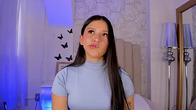 Foxy200   online show from February 2026 08:22:02 PM