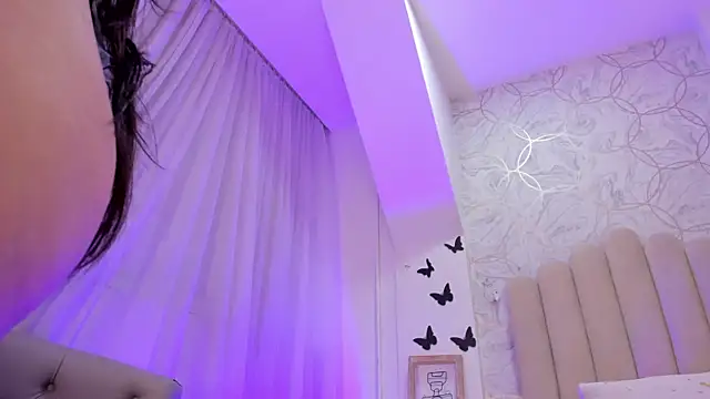 Foxy200   online show from February 2026 07:58:01 PM