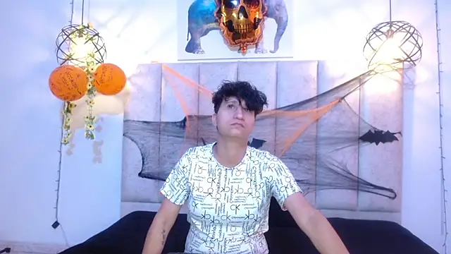 Im Milan Rs online show from October 2025 08:05:01 PM