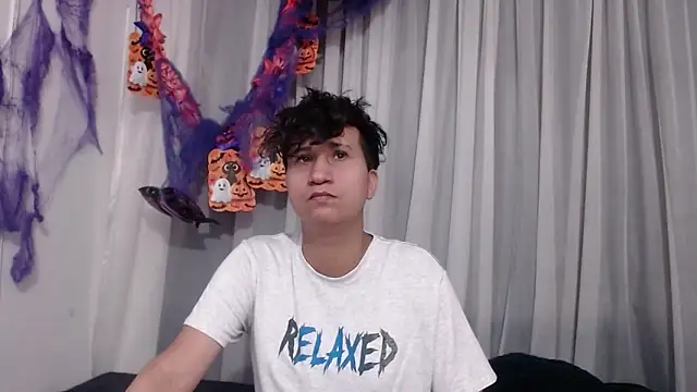 Im Milan Rs online show from October 2025 03:05:02 AM