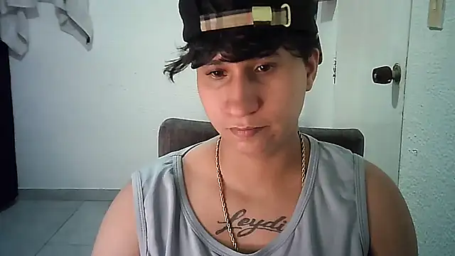 Im Milan Rs online show from November 2025 01:10:02 AM