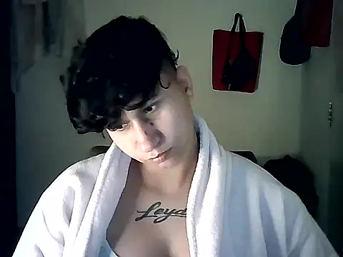 Im Milan Rs online show from November 2025 01:33:02 PM