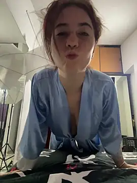 HannaSmiith online show from March 2025 10:24:01 AM