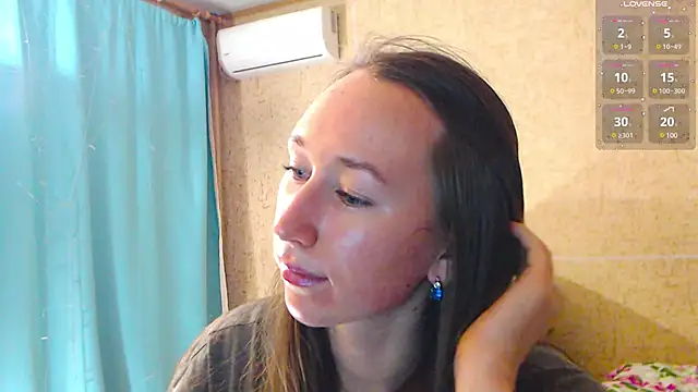 Snapshot of --Model--2 chatting on March 2025 03:45:01 AM --Model--2 online show from March 2025 03:45:01 AM