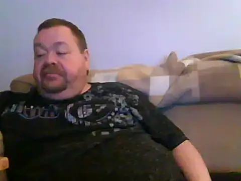 Snapshot of hitman_35 chatting on March 2025 05:21:02 AM hitman 35 online show from March 2025 05:21:02 AM