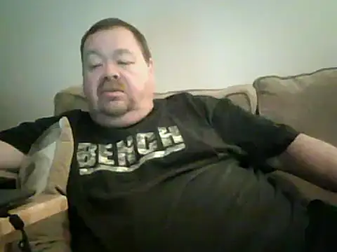 Snapshot of hitman_35 chatting on December 2024 06:21:02 AM hitman 35 online show from December 2024 06:21:02 AM