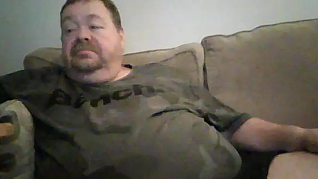 Snapshot of hitman_35 chatting on June 2026 04:23:02 AM hitman 35 online show from June 2026 04:23:02 AM
