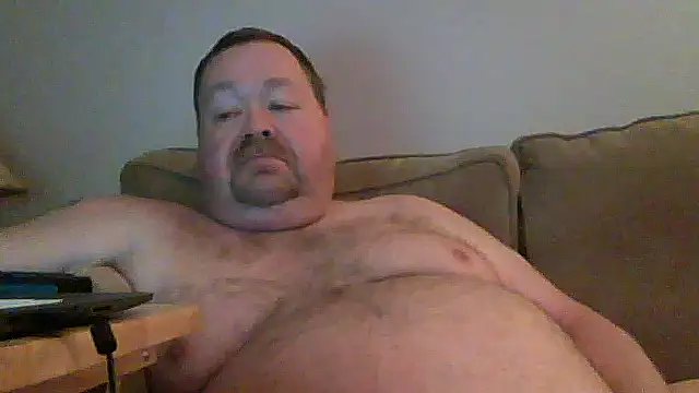 Snapshot of hitman_35 chatting on February 2026 04:12:02 AM hitman 35 online show from February 2026 04:12:02 AM