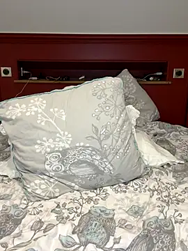 carlaaa online show from December 2025 10:57:02 PM