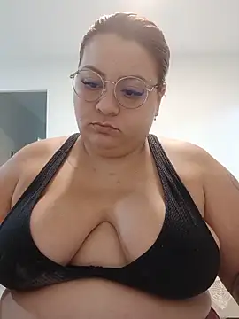 carola hotwife online show from May 2026 12:13:02 PM