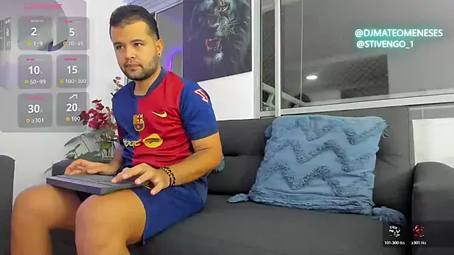 Snapshot of MattMeness chatting on November 2025 08:40:01 AM MattMeness online show from November 2025 08:40:01 AM