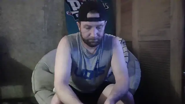 Edward LongCock online show from May 2026 07:23:01 PM