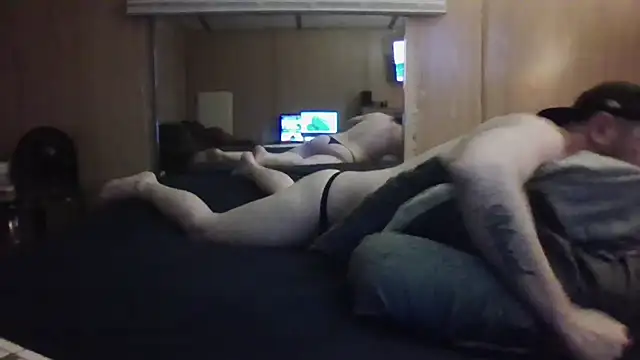 Edward LongCock online show from May 2026 06:04:02 AM