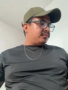 Snapshot of Ratigo69 chatting on March 2026 03:55:02 PM Ratigo69 online show from March 2026 03:55:02 PM