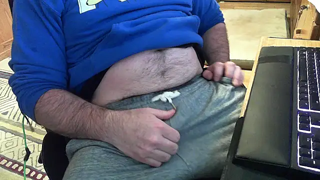 Snapshot of ThickGrowerDad chatting on October 2025 04:17:01 PM ThickGrowerDad online show from October 2025 04:17:01 PM