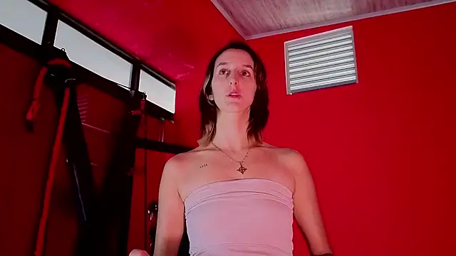 Snapshot of Ambar_Roux_ chatting on June 2026 01:11:01 PM Ambar Roux online show from June 2026 01:11:01 PM