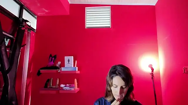 Ambar Roux  online show from February 2026 01:07:02 PM