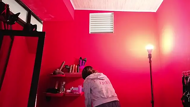 Ambar Roux  online show from March 2026 01:11:02 PM